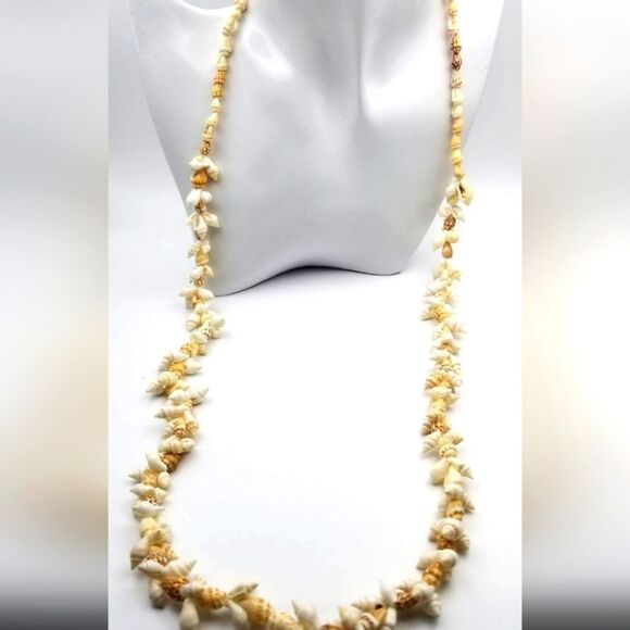 Mesmerizing authentic heavy seashell necklace prop vacation Hawaii exotic tropic - Picture 1 of 2
